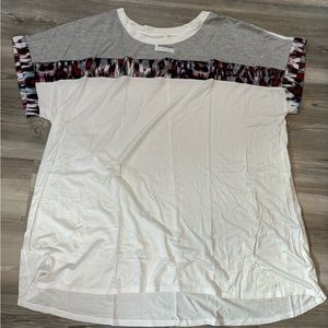 Celeste NWT size XL white, gray with trim and colored dividing strip